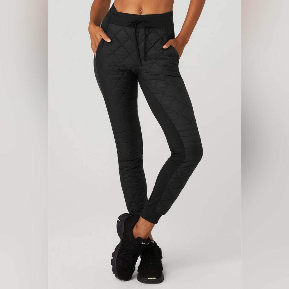 ALO Yoga Air Brushed Moto Puffer Pant. Excellent condition.